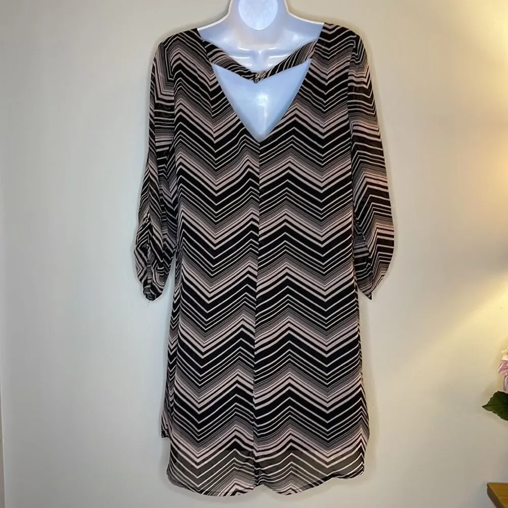 Juniors Lily Rose Pink and Black Chevron Dress